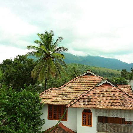 Oyo Home Heavenly Wayanad Vythiri Exterior foto